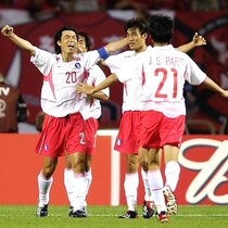 韓国監督であり日韓W杯主将がメキシコの“開催国ブースト”警戒「我々も経験した。2002年に韓国がそこまでやるとは誰も予想していなかった」