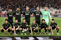 「招聘は大失敗」「まったくもって酷い」日本人カルテット擁する欧州名門、新監督が就任２試合でまさかの解任危機！ファンは更迭を要求「監督人事でこれほど怒ったことはない」