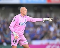 「等々力を無敵の要塞にしたい」川崎が岡山の正守護神を獲得！ ブローダーセンが完全移籍「運命のように感じます」