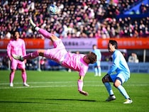 「物凄い技術。やっぱ天才だな」宿敵レジェンドからしても別格。日本サッカーの英雄たちが口を揃える。柿谷曜一朗が残した唯一無二のインパクト