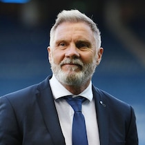 伊東純也と横山歩夢が所属するヘンク、元神戸指揮官との契約解除を発表「正しい道筋を歩んでいない」