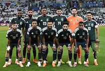 「絶望的だ」「悲惨。見ているのが耐えられない」アジア強豪、準決勝でまさかの“無気力敗戦”に海外酷評「とんでもなくひどい。W杯に出場する資格があるのか？」【アラブ杯】