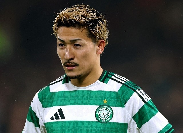 「出ていけ」前田弾で先制も…衝撃４戦４敗でサポが解任要求。セルティック新監督の胸中は？ インタビュアーにキレる場面も「No. Come on!」