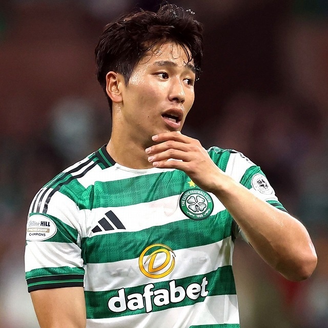 「無謀なシュート」「フィジカル面でも苦しんでいる」欧州名門で２か月ぶり出場のサムライ戦士を現地メディアが辛口採点「非常に荒削り」