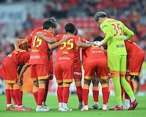 “８層の波”は「頂を目ざす意志を表現」。名古屋が百年構想リーグで着用する新ユニを発表！「斬新なデザイン」「派手な柄でいい！」の声