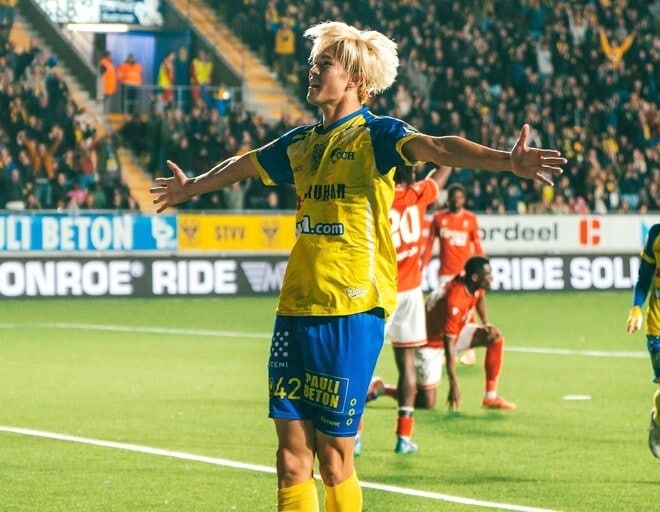 「20歳の日本人FWの大ファンだ」海外記者も虜に！191センチのサムライが欧州で眩い輝き「間違いなくより高いレベルでプレーする」