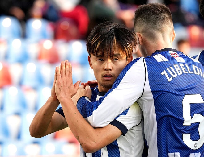 久保建英がついに決めた！プロ初のヘッド弾炸裂、16試合ぶりの今季２点目→サポーターに異例の謝罪　ソシエダはATの痛恨PK献上で１－１ドロー、“不敗神話”は継続