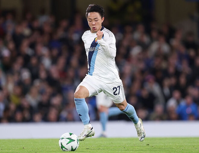 「残念だ…」19歳日本人がドイツ強豪へ電撃移籍→“取り逃がした”欧州名門の地元メディアが嘆き「日本最高のワンダーキッズのひとりだった」