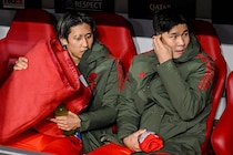 「韓国サッカー最悪の事態だ」まさか！“至宝”に続いて韓国代表スターが負傷→日本代表DFの活躍で出番激減の危機に韓メディアが悲鳴！