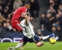 「10回中10回、重傷を負う危険性がある」→トッテナム指揮官、リバプール監督に猛反論「ミッキーの無謀なタックルなんて見たことがない」