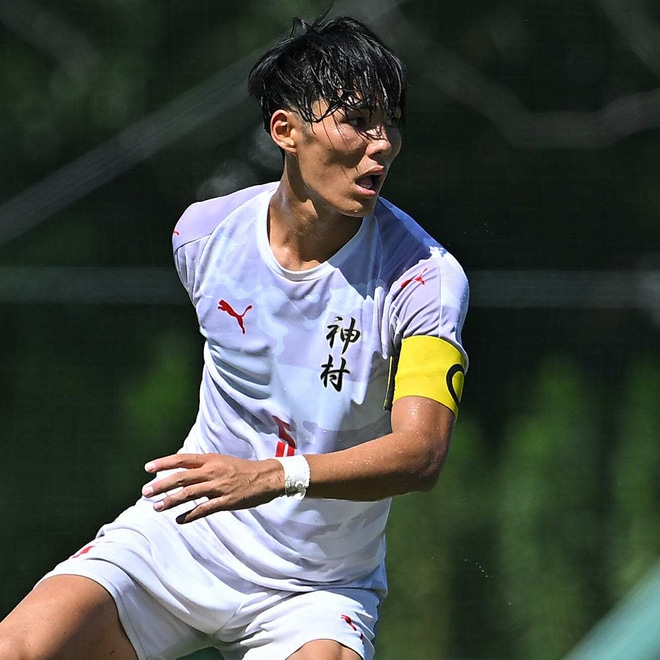 総合力は今大会随一のCB。U-20W杯帯同の現U-18日本代表の逸材が“夏冬連覇”の切り札となるか【高校選手権の主役候補】