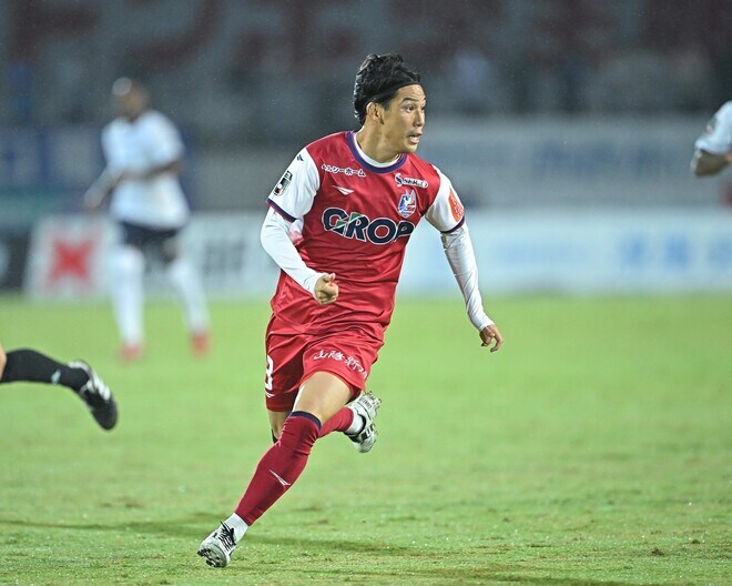 「最高のクリスマスプレゼント」J１岡山が残留に貢献した33歳MFの契約更新を発表！「安心した」「誰もが待っていました」などファン安堵