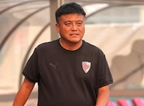 「いつ使うつもりやってんwww」「魔法使い映画のラスボスみたい」京都指揮官の“未公開”超レアショットが話題！「お茶吹いた(笑)」