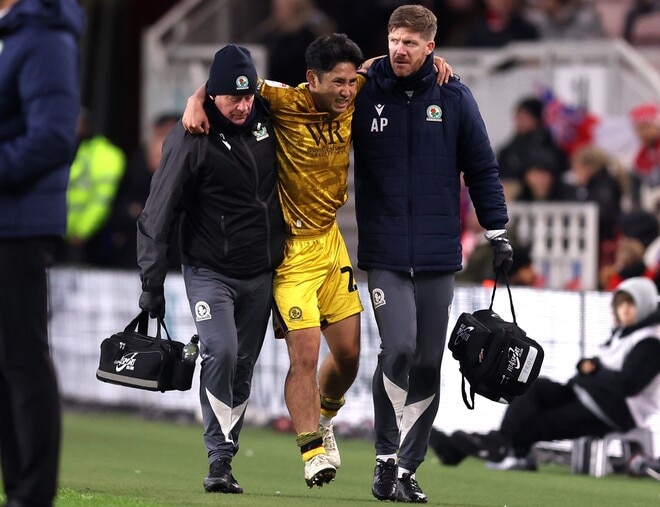 「うわー怪我か」「あかんぽいな」日本代表にまた故障者か…28歳MFが負傷交代でSNS騒然「軽くで済んでくれ」