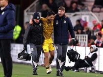 「我々はまた１人の選手を失った」28歳日本人が足首の負傷で途中交代…指揮官が状況を明かす「本人は悪い予感がしている」