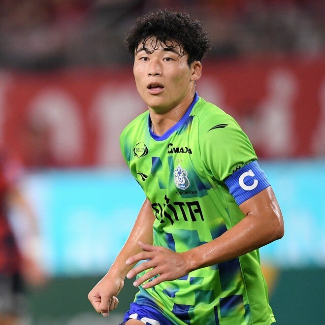 鈴木淳之介の存在、日本代表への憧れ。湘南でタイトルを取りたい、でも...10番キャプテンの決断「自分も早くこの場所に行きたい」