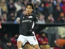 「自分が一緒にプレーしてきたMFのなかで最高の１人」欧州で躍動する22歳日本人を同僚が絶賛！「テクニックがあり、デュエルの感覚にも優れる」