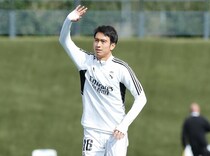 「他のクラブでは見たことがない」22歳MF中井卓大、マドリーのトップチーム練習で受けた衝撃を告白「彼らは激怒して…」
