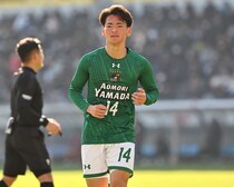 「プロでも滅多に見れないゴラッソ」ロベカル？ ジェラード？ 青森山田MFの超絶ミドル弾をファン称賛！「すんごいの決まった」【選手権】