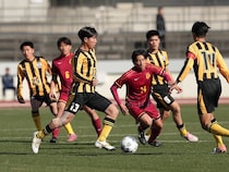 前回王者が初戦敗退。プロ内定３選手を擁する前橋育英、２年前にも敗れた相手に１－２敗戦。神戸弘陵の10番・池壱樹が２発【選手権】