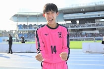 「超えたい」偉大な父の背中を追う“14番”が初戦突破に貢献！ 日大藤沢の中村龍剛が等々力のピッチで堂々先発。指揮官も高く評価【選手権】