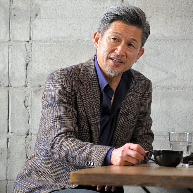 「カズいるじゃん」「びっくりした」58歳レジェンドの紅白出演にSNS沸く!「ずっとカッコいいなぁ」