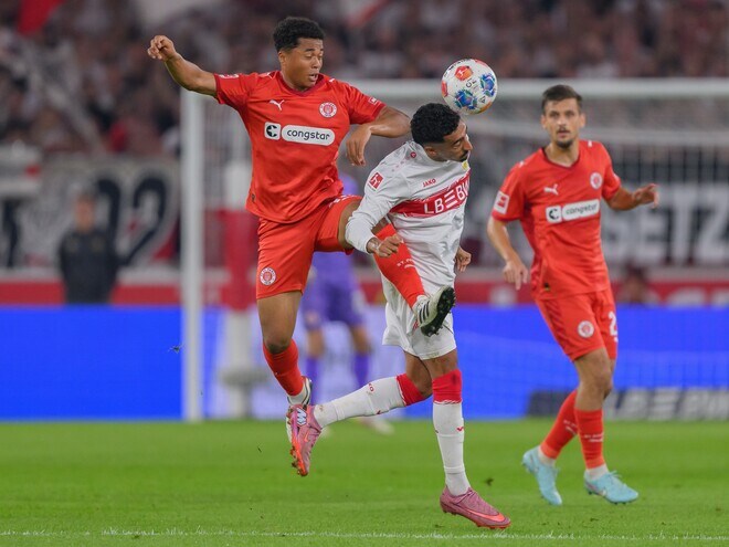 「数少ない明るい材料の1つ」チームは今季初黒星も…フル出場の藤田譲瑠チマを海外メディアが称賛!「確かなクオリティを見せた」