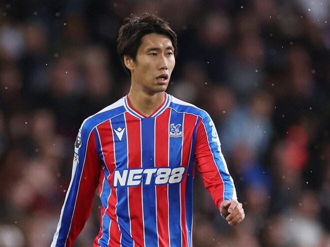 「サラーもそうだった」鎌田大地はなぜプレミアリーグに適応できたのか。パレス指揮官が語る「強くなったわけではない」「慣れ親しんだやり方で上手くいかないと感じ…」