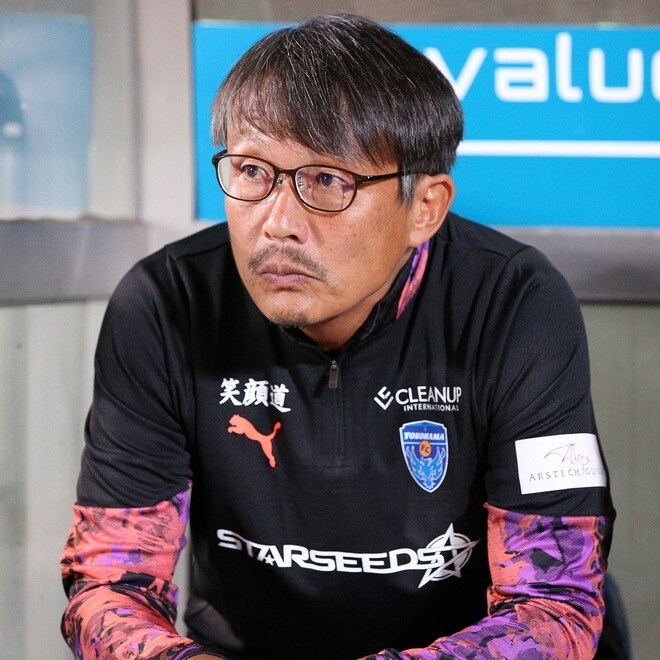 采配ずばり！ 途中出場のアダイウトンが値千金の決勝弾。三浦監督が起用の意図を明かす「勝負どころでパッと」