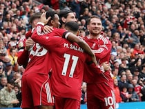 リバプールがプレミア開幕５連勝！ フラーフェンベルフが１G１Aの活躍、２－１でエバートンとのダービーを制す！ 遠藤航は３戦連続出番なし