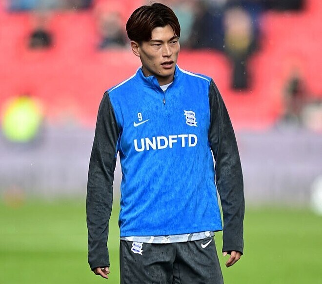 「まだゴールがない」欧州で85発の日本代表FWが２試合連続スタメン落ち、２部でまさかの開幕６試合無得点に地元メディアは懸念…指揮官は擁護「彼はエキサイティングな選手だ」