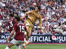 「好調のパレスにおいて中心人物だった」２得点関与の鎌田大地を海外メディアが大絶賛！「デュエルを11回制した。驚異的だ」「印象的なのは守備面での貢献度の高さ」