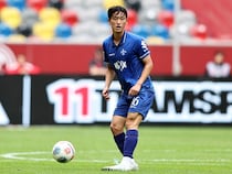 「一撃、一閃の先制弾だ」「珍しくボックス内に侵入し…」ブンデス２部移籍後初ゴールの24歳日本人に独メディアが賛辞！ チームはリーグ首位浮上「道を切り開いた」