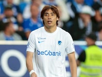 「守備陣にとって厄介者だ」古巣復帰後リーグ戦初ゴールの伊東純也、首位チームを苦しめた活躍ぶりに現地メディアが注目！「途中交代したのは意外」「ヘンクで最も危険な選手だった」