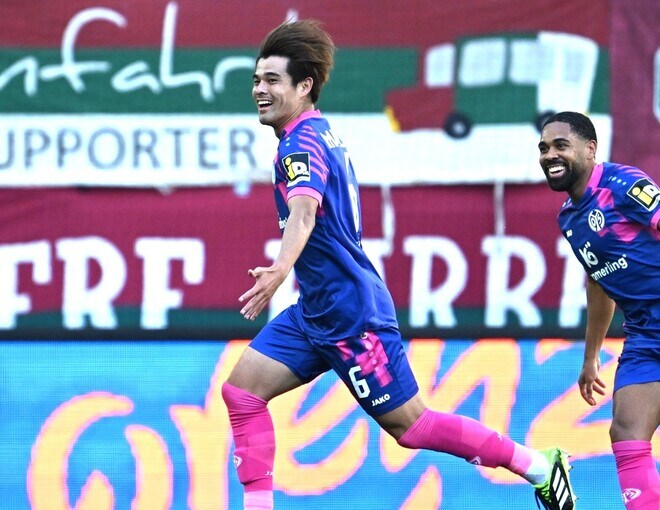 「プレミアのクラブが探りを入れている」ドイツで無双する日本人MF、ステップアップ移籍は確実か!「市場価値は10か月で7億→34億円」