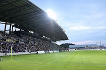 約8,900人の収容を目指して。J２今治が「アシックス里山スタジアム」の増席計画を発表。26年８月頃の竣工を想定