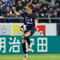 強いぞガンバ！ 満田が加入後初弾、ヒュメットがひっくり返して、宇佐美がダメ押し！ マリノスを３－１撃破で破竹の４連勝！