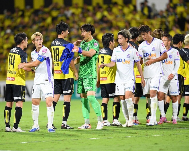 【J1第31節】3連勝の鹿島が首位堅持。4発完勝の神戸が2位浮上。降格圏の3チームはいずれも勝利を掴めず