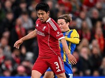 「あのミスは痛すぎる」「ほんまにしんどい」初先発の遠藤航がまさか…痛恨の失点関与に落胆の声「相当叩かれそう」