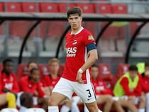 「私は全面的に支持する」上田綺世や渡辺剛に悪質行為を繰り返したAZの21歳DFをオランダ人評論家が擁護「嫌な奴にも居場所はあっていい」