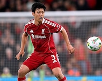 「とんでもないミスをした」失点関与の遠藤航を元イングランド代表MFが糾弾→地元メディアは擁護「彼の献身ぶりを考えれば過剰に批判するのは…」