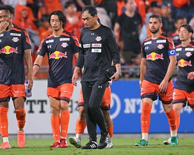 「納得してない」なぜ今？ “功労者”長澤監督の解任に元大宮10番は首をかしげる「J３→２→１と一気に目指すのは理解できるけど」