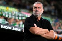 「質の高さと献身、努力に満ちていた」が――遠いポステコグルー体制初白星。家族愛溢れる元マンU戦士に１G１Aを許す【EL】