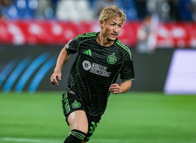 「同情するよ」日本人エースがよもやの前半交代で元プレミア得点王が困惑。起用法に苦言「サイドなら驚異的なのに…」