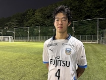 プロ内定の181センチCBがボランチで新境地開拓。理想像は遠藤航。「圧倒的な守備力、攻撃にも参加できる選手」を目ざして