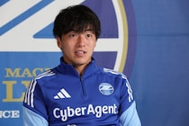 【バイタルエリアの仕事人】vol. 56 相馬勇紀｜周りの評価より、自分の仕事に集中する強固なプロ意識。タイトル獲得でユニホームに星をつけたい