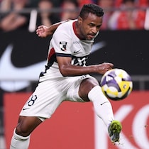 先制は首位鹿島！ 舩橋の絶妙スルーパス→圧巻の動き出しから冷静フィニッシュ、エウベルが移籍後初ゴール！