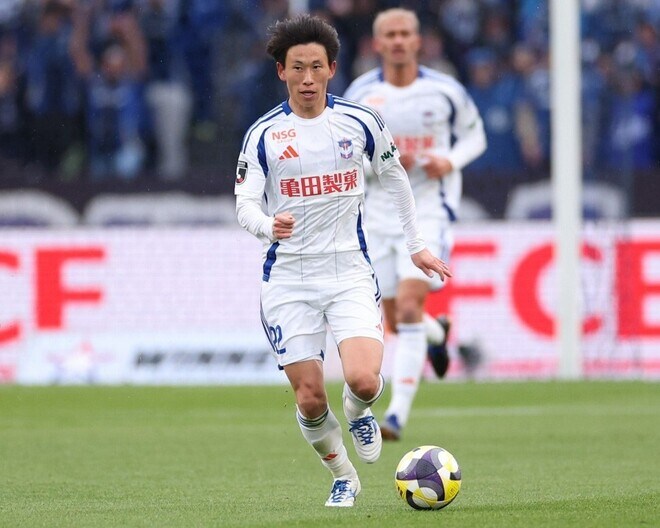 新潟が実に“５試合ぶり”の得点。新井泰貴がループシュートで先制点を挙げる！