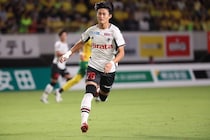 熊本の17歳FW神代慶人が千葉戦で改めて示した高いポテンシャル。マッチアップしたCB鈴木大輔も送った賛辞