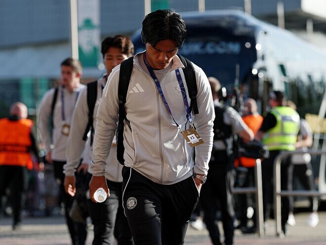 「指揮官はいら立ち」欧州名門で主軸の日本人MFはなぜメンバー外だったのか。現地メディアは「特にフラストレーションとなるのは…」